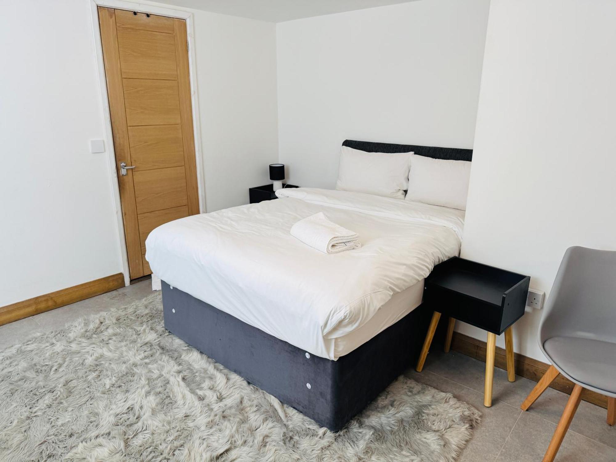 ניופורט Hotel 24-7 Express מראה חיצוני תמונה